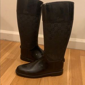 Black Gucci rain boots